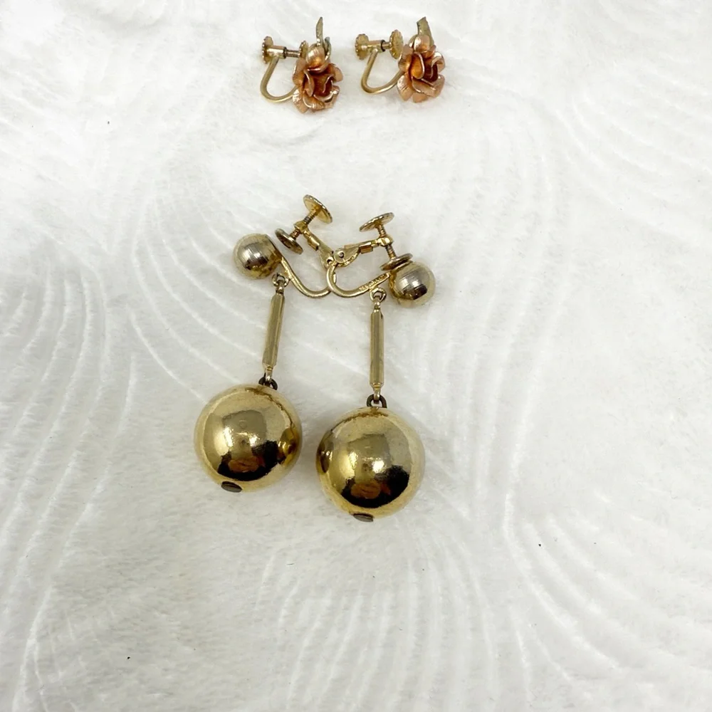 Vintage Screw-Back Earrings Lot Gold Ball Dangle & Rose Floral Earrings Retro